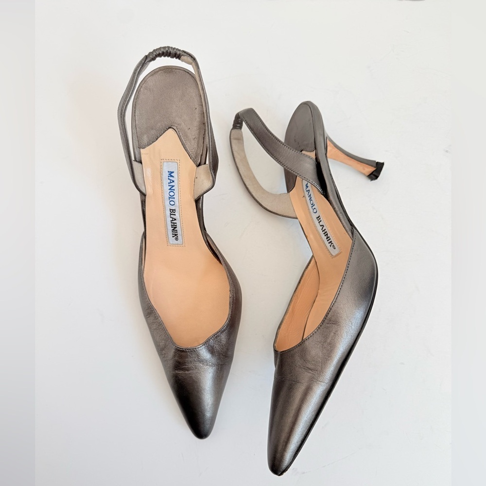 Manolo Blahnik Retro Gunmetal Grey 70mm Carolyne Slingback pointed toe pumps 37
